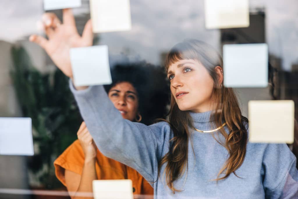 HR Business Partner übernehmen Aufgaben strategischer Natur in der Personalarbeit HR Business Partner übernehmen Aufgaben strategischer Natur in der Personalarbeit