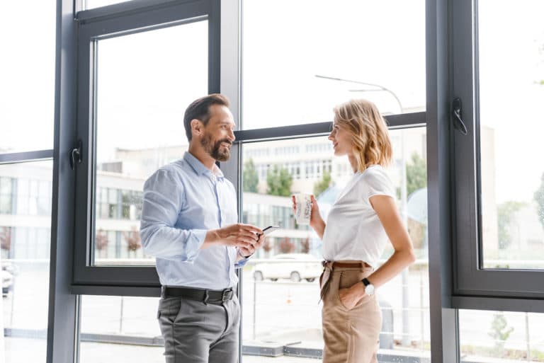 Personaler sprechen über HR Software für den Mittelstand im Büro