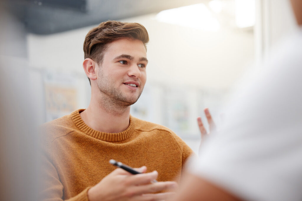 Mindful Leadership bezeichnet einen Führungsstil, der auf Achtsamkeit, bewusster Selbstführung und emotionaler, aber auch physischer Präsenz basiert.
