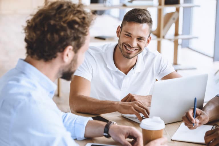 Neukunde bekommt Einführung in HR WORKS